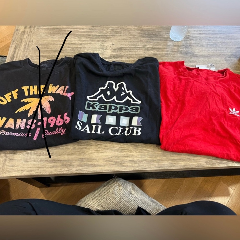 (2) men’s tshirts